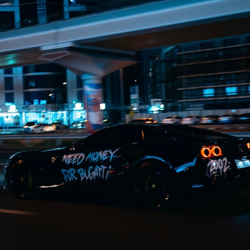 NEED MONEY FOR BUGATTI Overzised Tee - Sombrero X Difaino Harting Limited Edition